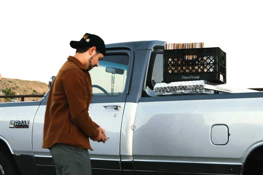 Man loading items into a pickup to take to Goodwill